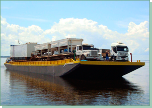 Transporte fluvial em balsa Belém Manaus